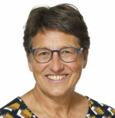 <!DOCTYPE html>
<html>
<body>
<p><b>Birgit Stevns </b><BR>Vejleder</font></p>
Mail: <a href="bistx-jv@aalborg.dk">bistx-jv@aalborg.dk</a><p></p>Mobil: 25204551
</body>
</html>