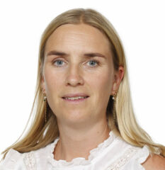 <!DOCTYPE html>
<html>
<body>
<p><b>Louise Dueskov Bastholm</b><BR>Vejleder</font></p>
Mail: <a href="louise.bastholm@aalborg.dk">louise.bastholm@aalborg.dk</a><p></p>Mobil: 25204530
</body>
</html> Vejleder Louise Dueskov Bastholm